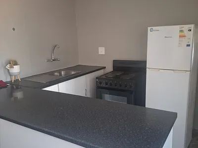 1 Bedroom Apartment To Rent in Roodepoort - 1vjl.webp