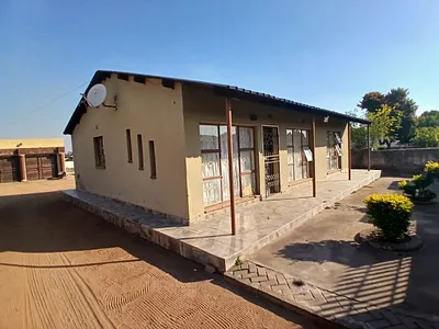 3 Bedroom House For Sale in Phalaborwa - Aw7o.webp