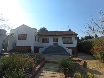 4 Bedroom House To Rent in Johannesburg - img