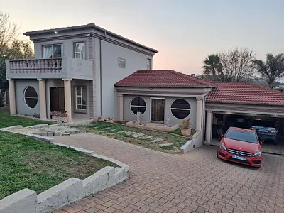 4 Bedroom House For Sale in Krugersdorp - KzFo.webp