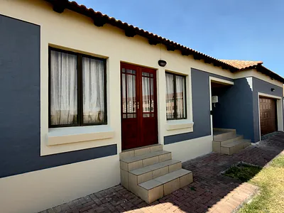 3 Bedroom House For Sale in Secunda - ijox.webp