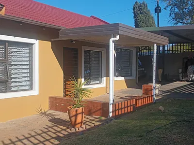 2 Bedroom House To Rent in Roodepoort - img