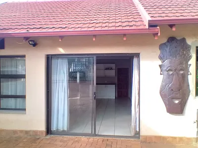 Apartment To Rent in Roodepoort - ZCcf.webp