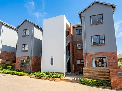 3 Bedroom Apartment To Rent in Roodepoort - img