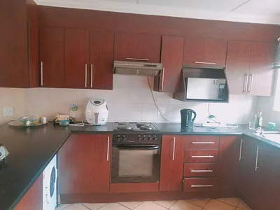 2 Bedroom Townhouse To Rent in Roodepoort - img
