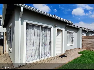 2 Bedroom Apartment For Sale in Benoni - 5Dch.webp