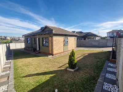 3 Bedroom House To Rent in Krugersdorp - K4xD.webp