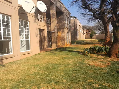 3 Bedroom Apartment For Sale in Roodepoort - Byyb.webp