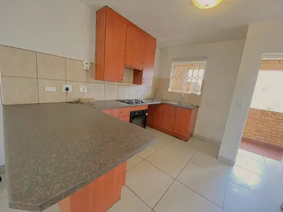 2 Bedroom Apartment For Sale in Roodepoort - JSpr.webp