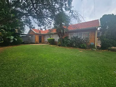 3 Bedroom House For Sale in Randfontein - 9FGJ.webp