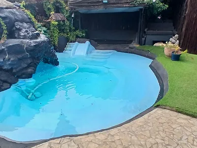 3 Bedroom House For Sale in Roodepoort - 9MR9.webp