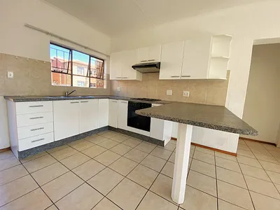2 Bedroom Apartment For Sale in Roodepoort - KiAb.webp