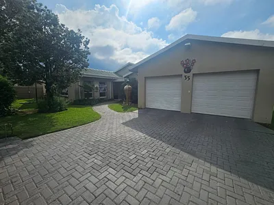 4 Bedroom House For Sale in Randfontein - vBuf.webp