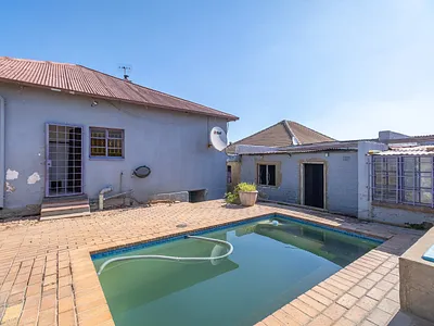 3 Bedroom House For Sale in Johannesburg - 5LMN.webp