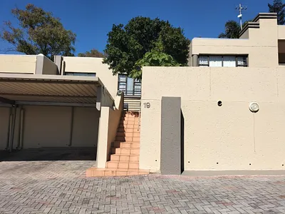 3 Bedroom Townhouse For Sale in Roodepoort - NhWd.webp