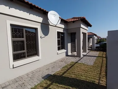 3 Bedroom House For Sale in Secunda - Ikrx.webp