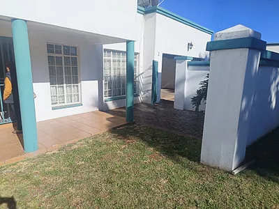 3 Bedroom Townhouse For Sale in Randfontein - ero7.webp