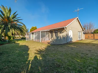 3 Bedroom House For Sale in Randfontein - TN7K.webp
