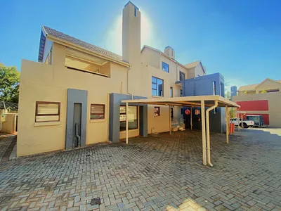 3 Bedroom Townhouse For Sale in Krugersdorp - 8GMG.webp