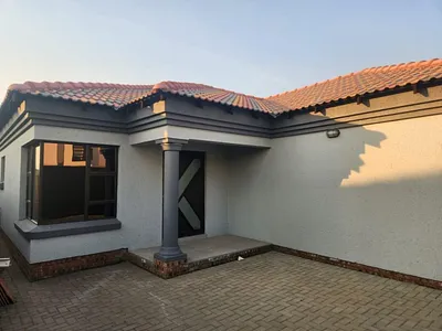 3 Bedroom House To Rent in Secunda - eASX.webp