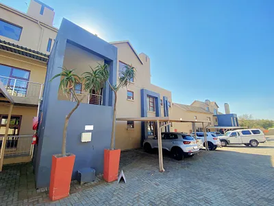 3 Bedroom Townhouse For Sale in Krugersdorp - mWW9.webp