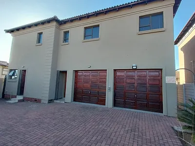3 Bedroom House For Sale in Secunda - 6Lu8.webp