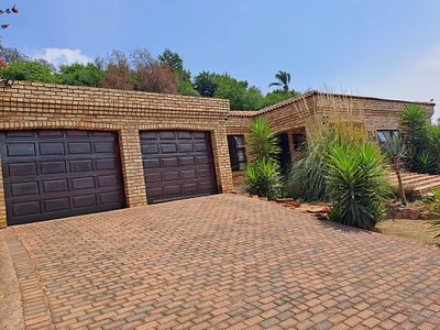 3 Bedroom House For Sale in Krugersdorp - xp83.webp