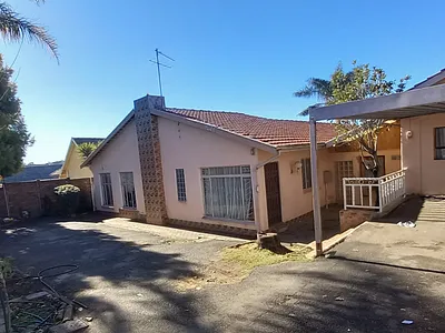 4 Bedroom House To Rent in Roodepoort - Twps.webp