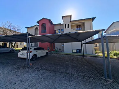 2 Bedroom Apartment For Sale in Krugersdorp - DgDK.webp