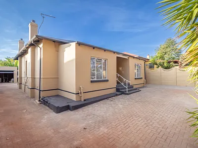 2 Bedroom House To Rent in Krugersdorp - VyZL.webp