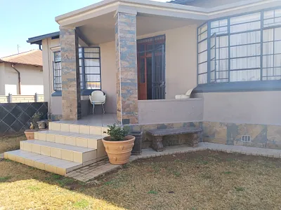 3 Bedroom House For Sale in Krugersdorp - 1yxA.webp