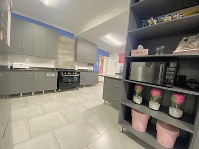 4 Bedroom House For Sale in Roodepoort - pDxD.webp