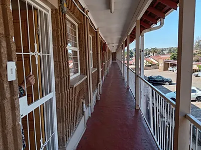 3 Bedroom Apartment For Sale in Krugersdorp - img