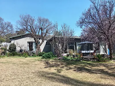 4 Bedroom House For Sale in Sandton - ss37.webp