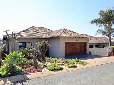2 Bedroom Townhouse For Sale in Krugersdorp - ocG8.webp