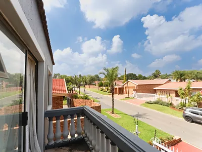 4 Bedroom House For Sale in Randfontein - NDxP.webp