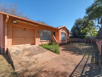 3 Bedroom House For Sale in Randfontein - dMGL.webp