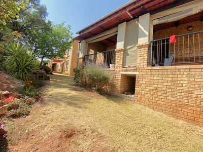 2 Bedroom Apartment For Sale in Krugersdorp - DNZH.webp