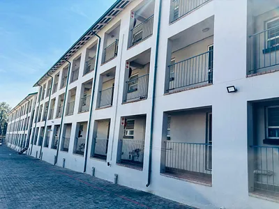 1 Bedroom Apartment For Sale in Krugersdorp - h4V1.webp