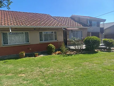 3 Bedroom House For Sale in Roodepoort - MERb.webp