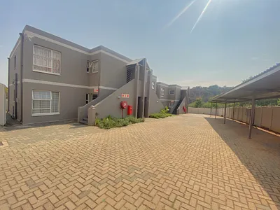 2 Bedroom Apartment For Sale in Roodepoort - lbnu.webp