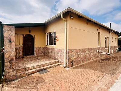 3 Bedroom House For Sale in Krugersdorp - jFg0.webp