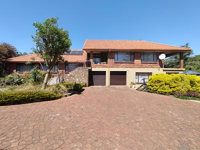 6 Bedroom House For Sale in Roodepoort - img
