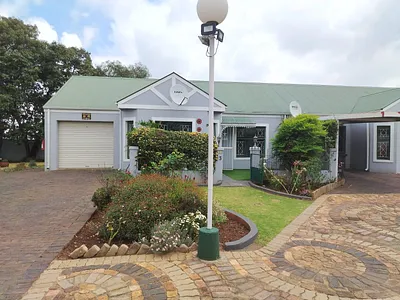 2 Bedroom Townhouse For Sale in Krugersdorp - img