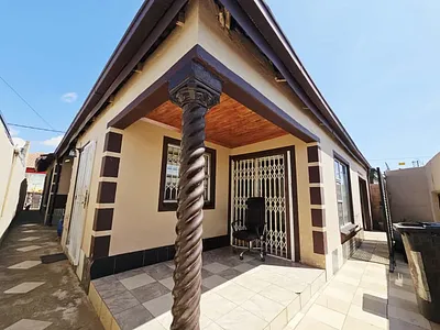 4 Bedroom House For Sale in Soweto - img