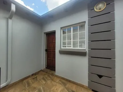 2 Bedroom Apartment To Rent in Krugersdorp - Z5m1.webp