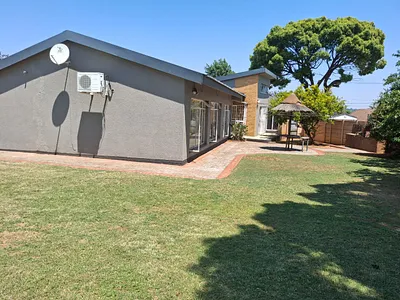 4 Bedroom House For Sale in Randfontein - BQSY.webp