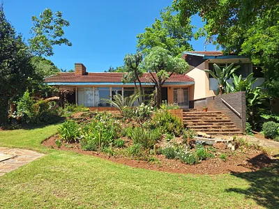 4 Bedroom House For Sale in Krugersdorp - thfq.webp