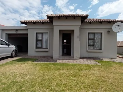 2 Bedroom House To Rent in Secunda - W0Sy.webp