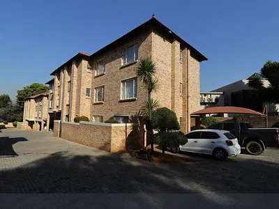 2 Bedroom Townhouse For Sale in Randburg - BNjJ.webp